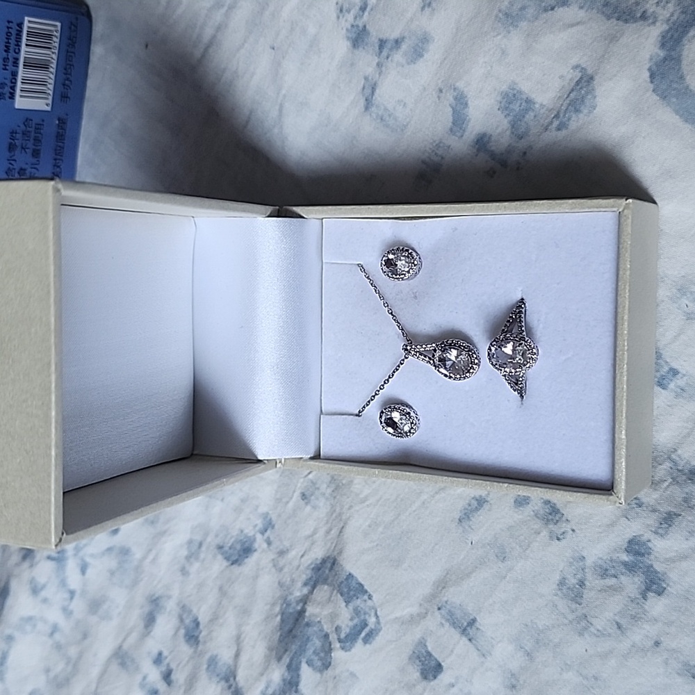 April birthstone jewelry set